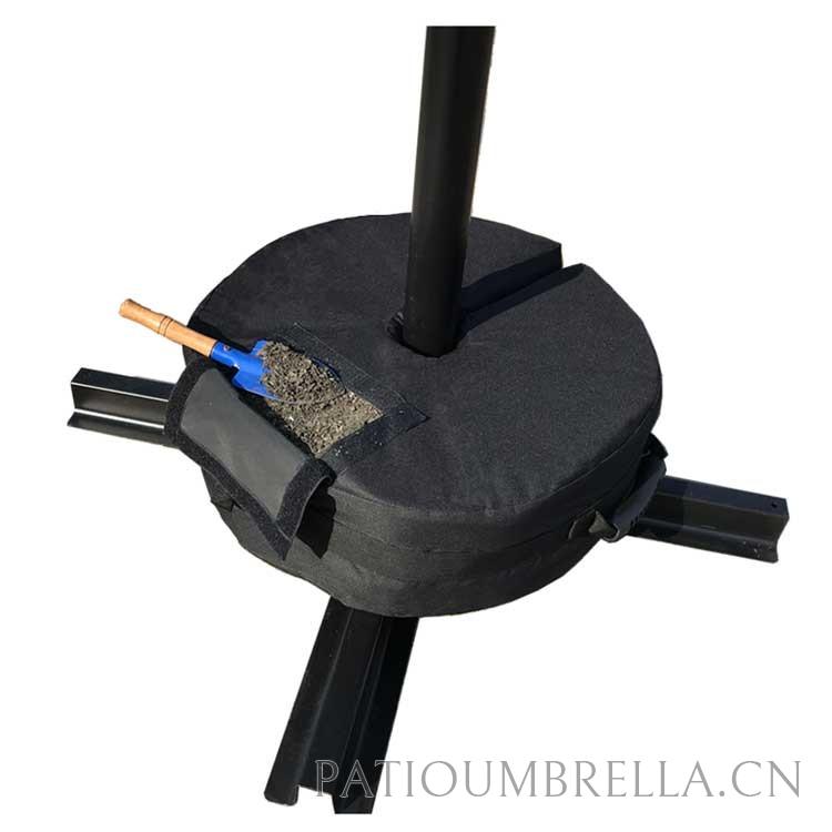 Good Stability Dia.45 X 15 Cm Round Shape Sandfill Water Repellent Parasol Base For All Umbrella Poles